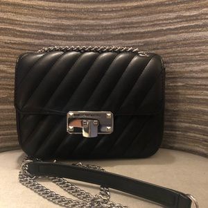 Micheal kors crossbody